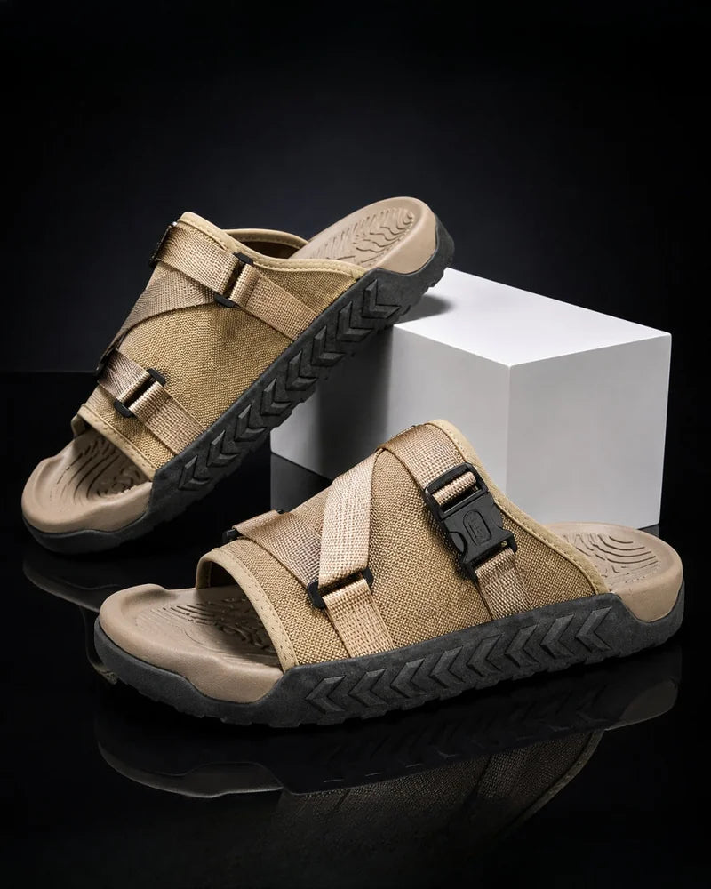 Cortina Buckle Slides