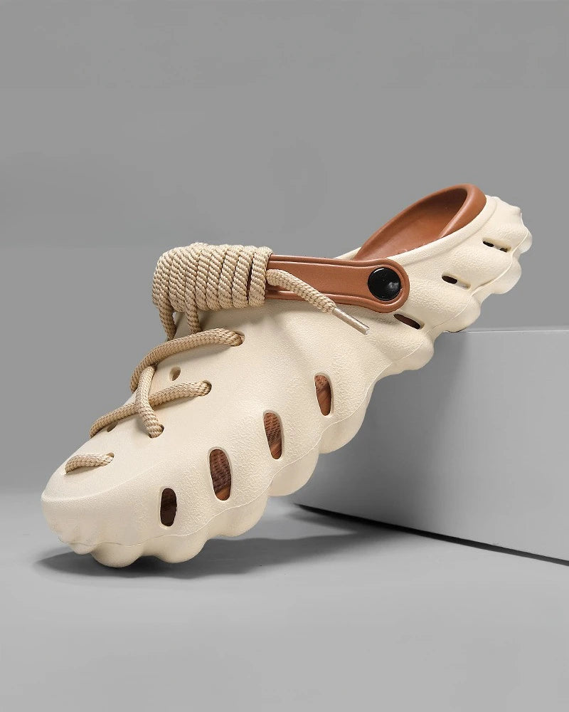 ARCOS LACED CLOGS