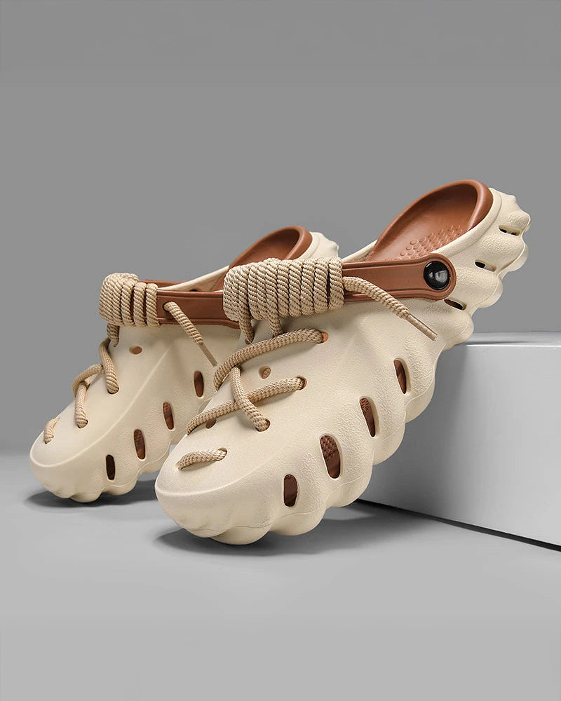 ARCOS LACED CLOGS